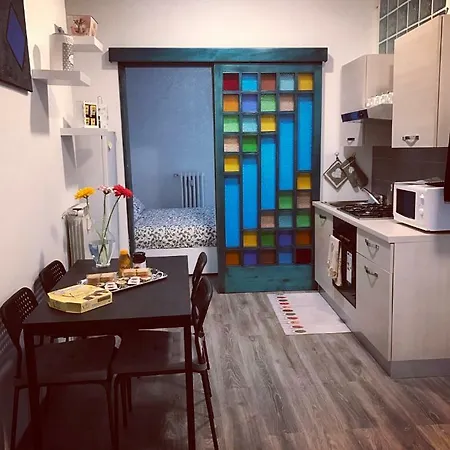 Apartment Interno 2 *
