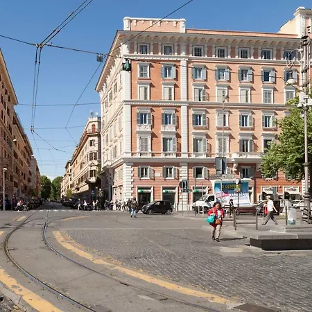 Margherita 3* Rome