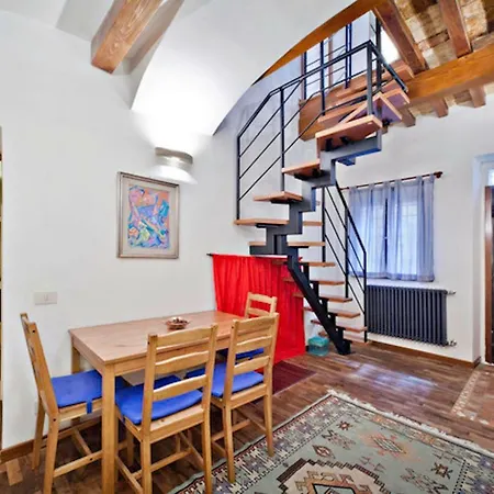 Caratteristico A Piazza Navona Apartment