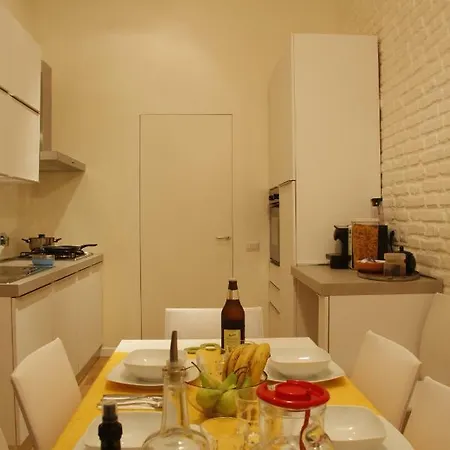 Apartment Wellnessinnrome Shortlet