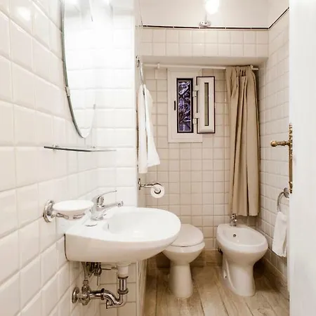 Apartment Santa Cecilia In Via Del Corso Rome