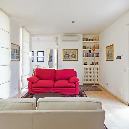 Ginnasi Palace Penthouse Apartment