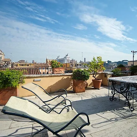 Ginnasi Palace Penthouse Apartment