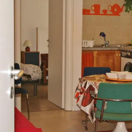 House 2* Řím