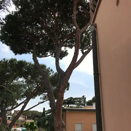 Agli Acquedotti Romani *