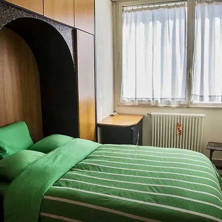 Apartment Chic Flat