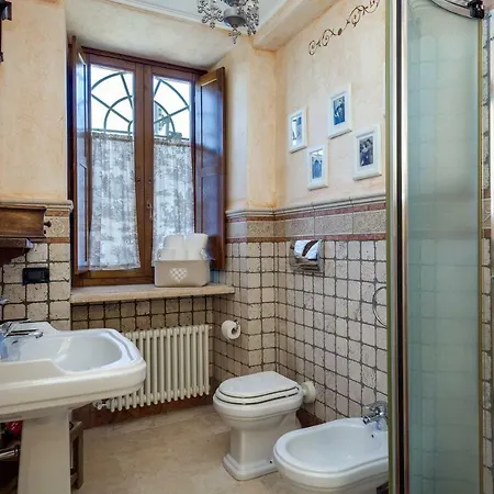1816 Bed & Breakfast *