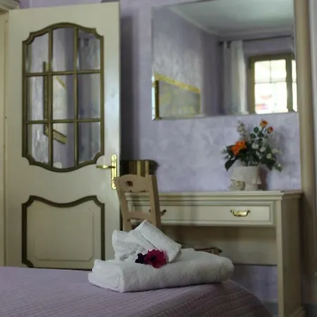 San Peter's Golden Bed & Breakfast