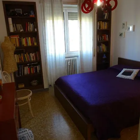 Casa Valeria Metro B1