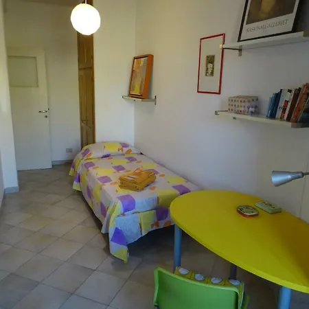 Casa Valeria Metro B1 Apartment *