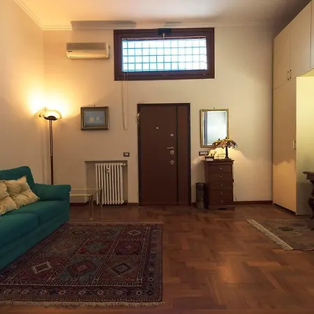 Toberto Apartment