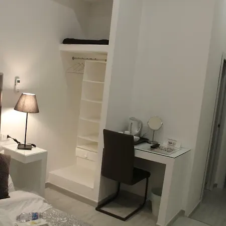 Guest house Empire Of Vatican 2*