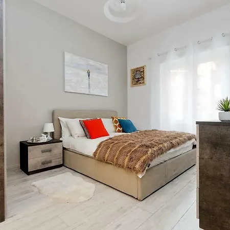 Vaticano Terrace: Brand New 2 Bedrooms 2 Bathrooms Apartment