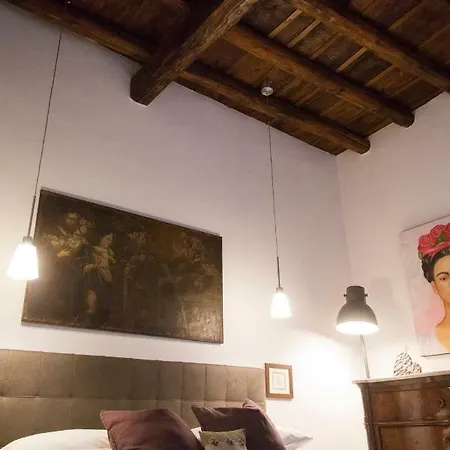 Vicolo Del Cedro 6