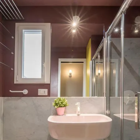 The Yellow Door - Campo Dei Fiori Apartment *
