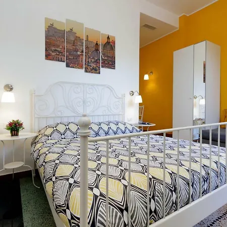 Domus Ponte Milvio Guest house 2*