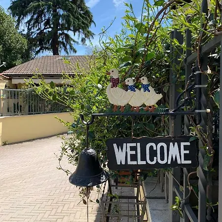 A Casa Di Elly Apartment Rome
