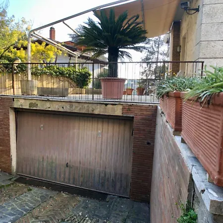 Alliata Bronner Villa *