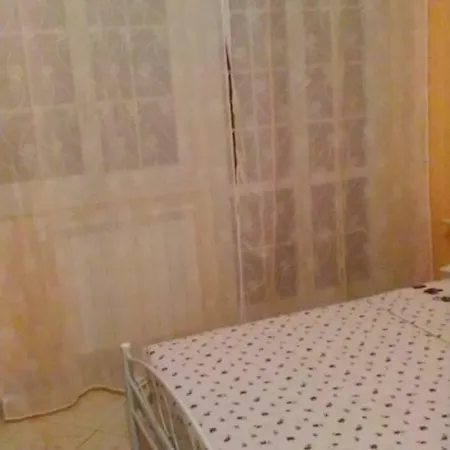 Little House Apartment *