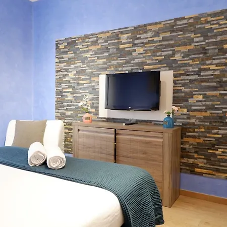 The Blue Strawberry House In San Giovanni Apartment