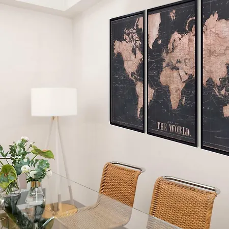 Apartment New! Spanish Step Design