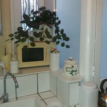 Charming House Near Parco Dei Principi Дом отдыха