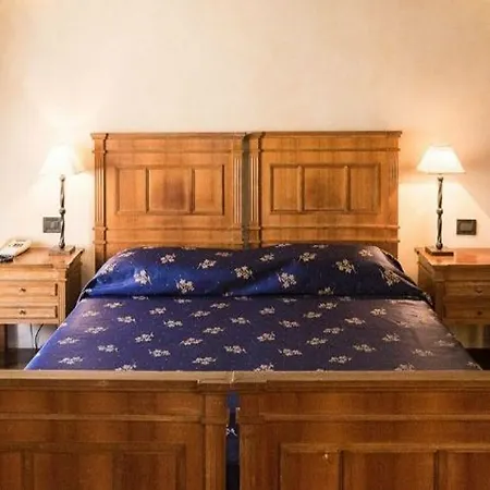 Hotel Columbus 4*