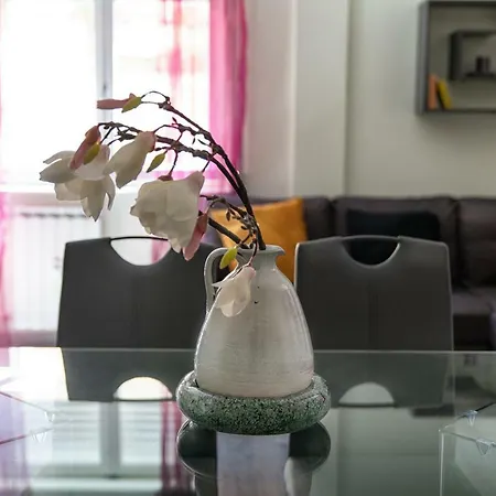 Irome Joy Apartment *