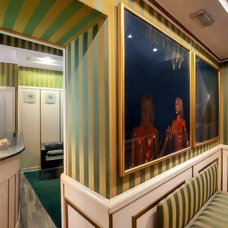 Residenza Canova Tadolini - 4*