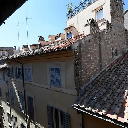 - Campo De' Fiori Apartment Rome