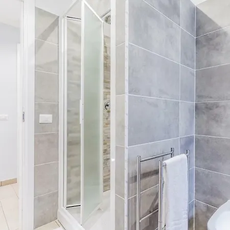 Guest house Marconi 94 - Apartment&private Rome