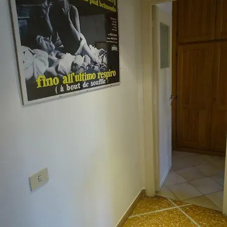 Apartment Casa Valeria Metro B1 *