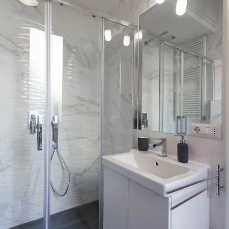 Strozzi 32 Apartment