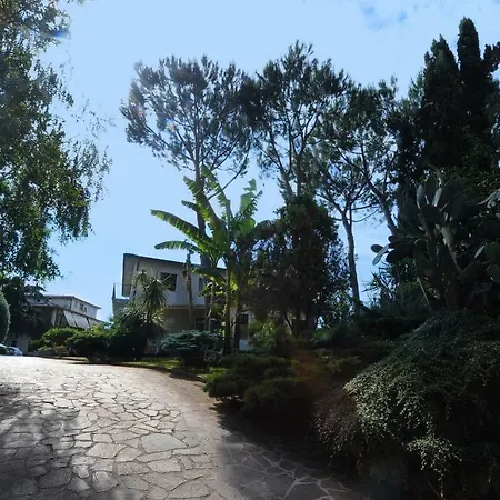 Casa Di Alberta Rome