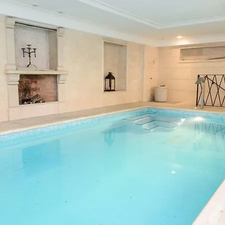 Luxury Private Pool Appartamento *