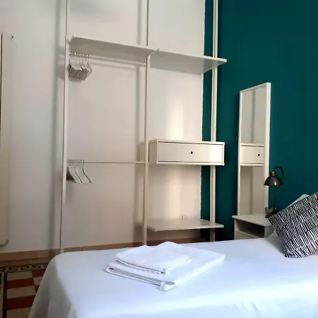 Apartamento Ostiense Piramide Station