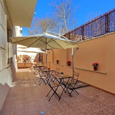 Domus Ponte Milvio Guest house 2*
