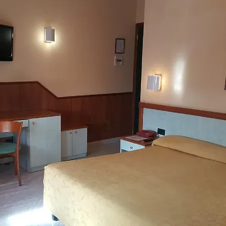 Laurence Hotel
