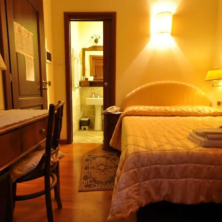 Casale De Santis 2*