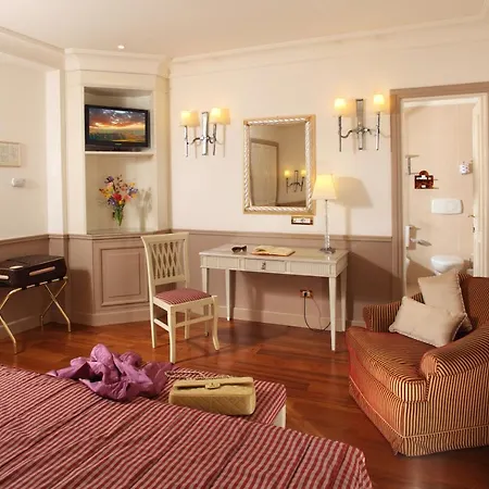 Glori Hotel