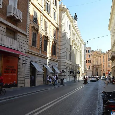 Leoncino 36 In * Rome