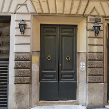 Leoncino 36 In * Rome