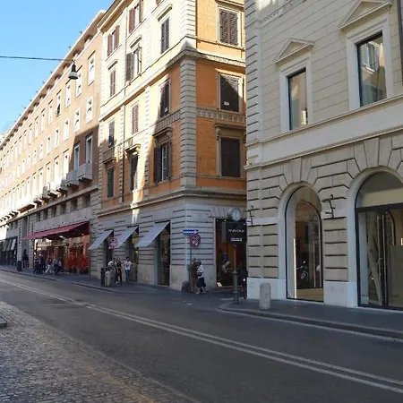 Leoncino 36 In * Rome