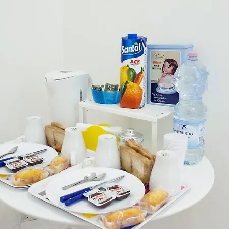 Cm Piramide Bed & Breakfast *