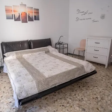 Casoria Holiday Apartment *