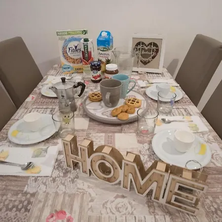 Casoria Holiday Apartment *