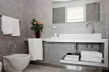 Aparthotel Lungotevere 2*