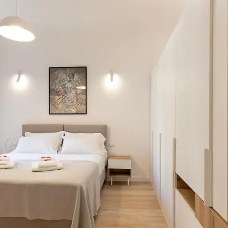 Buzzstays - Stylish Vatican Downtown