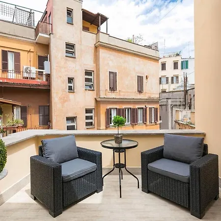 Royal Piazza Di Spagna Апартаменты *