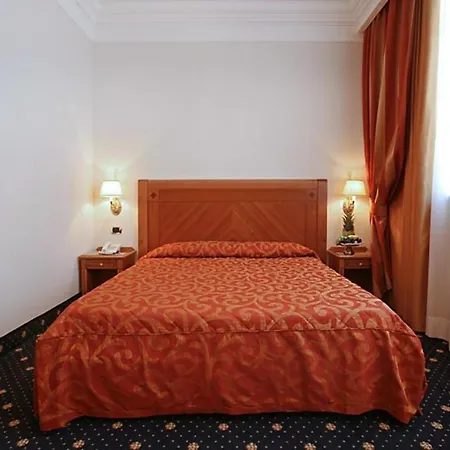 Pinewood 4* Roma